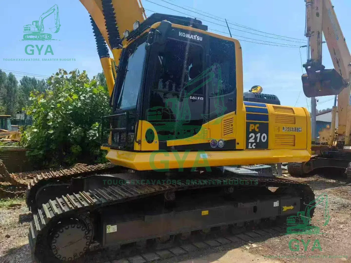 Used Komatsu PC210-8 excavator for export from China