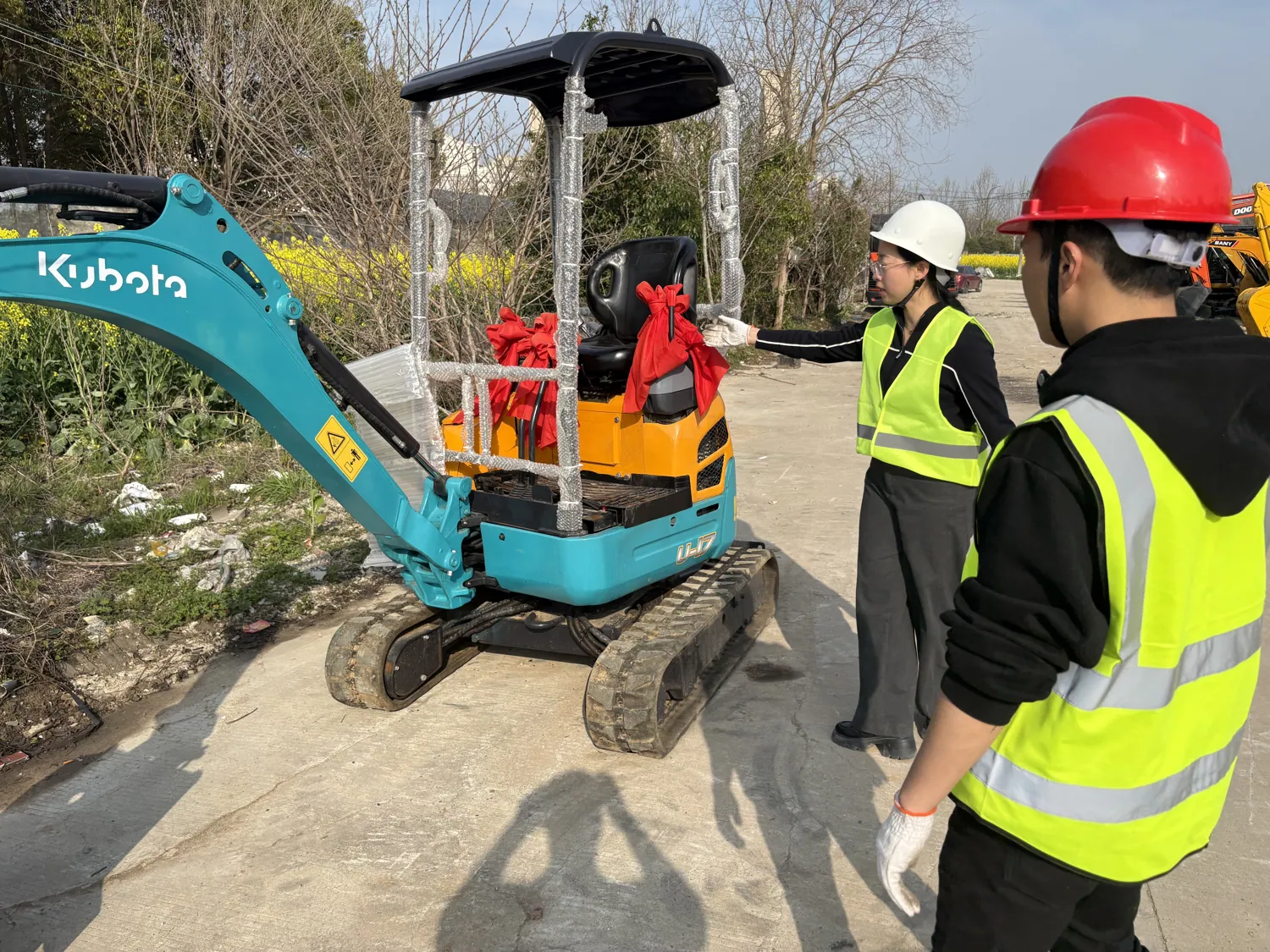 Used Komatsu excavator operations in China