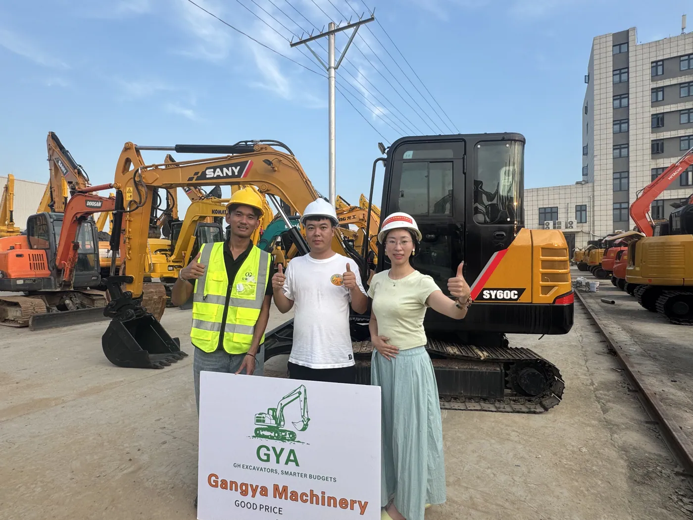 The team at Anhui Gangya, used Komatsu excavator exporter